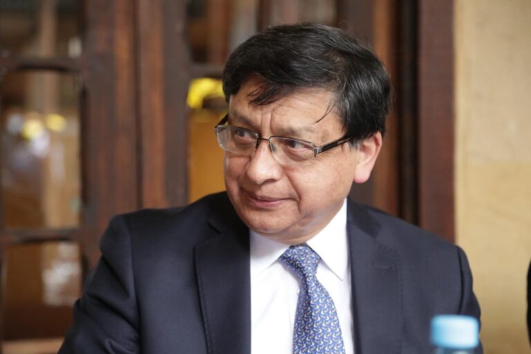 Magistrado Ibáñez, a “retractarse y presentar excusas”