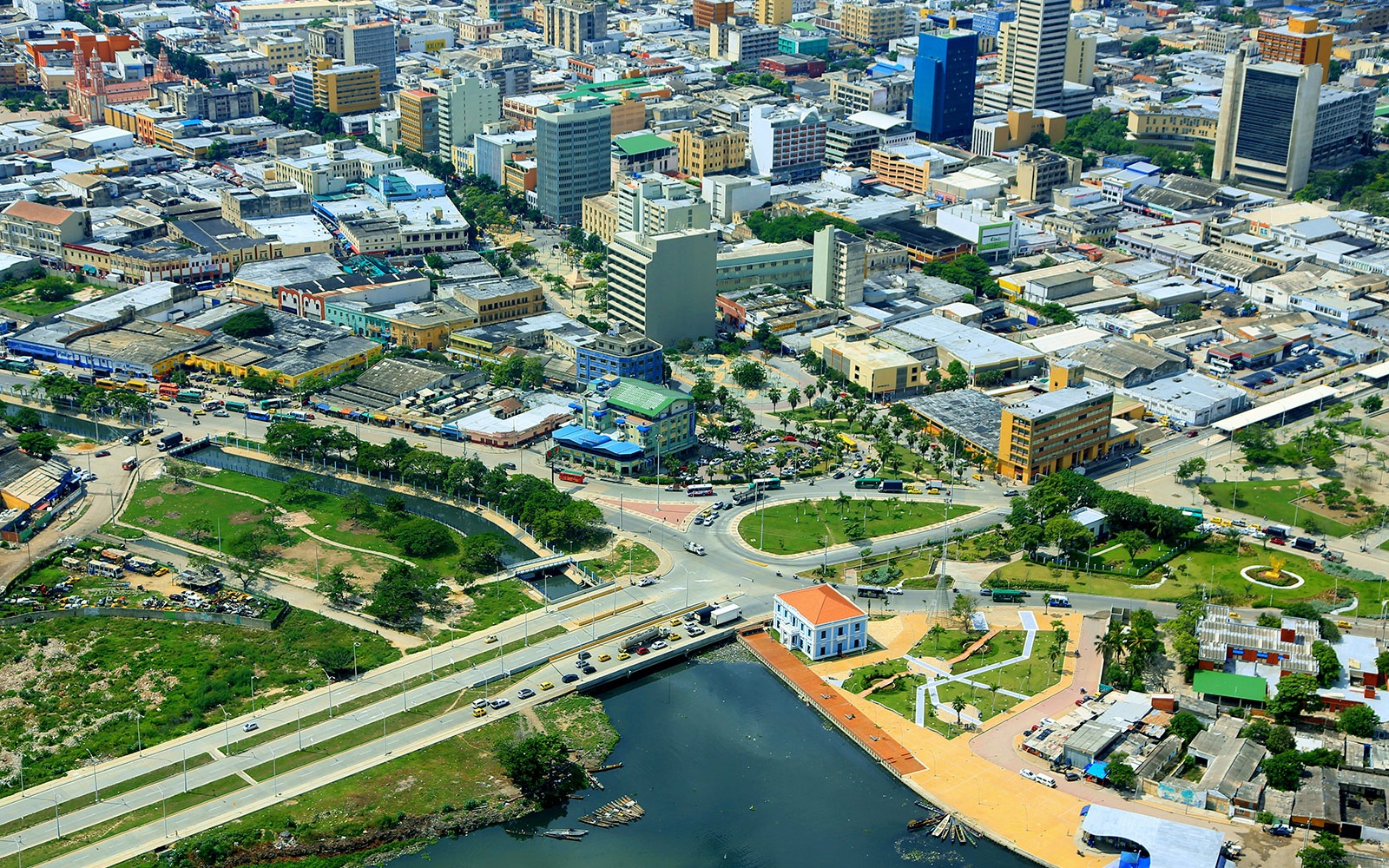 Soy Barranquilla 2020-2023": *un plan de desarrollo alegre? 