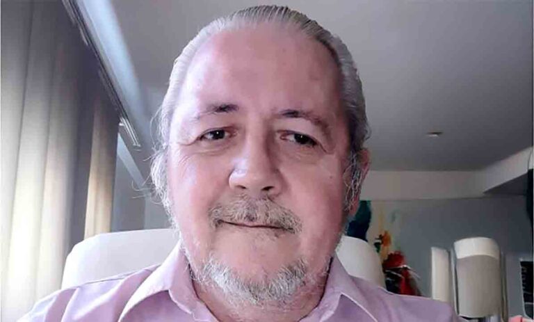 Los que se robaron los dineros de la salud en Colombia están felices: murió Vicente Calvo