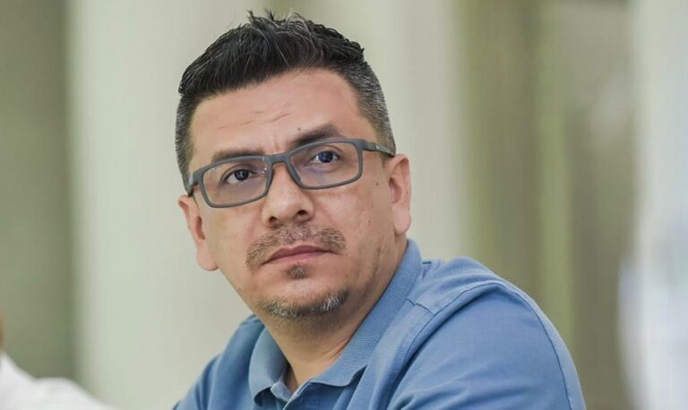 Río de Oro, Cesar: Arnoldo Osorio Rincón, gestión regular (4,8/10) con caja grande, dependencia alta y prioridades a medio camino