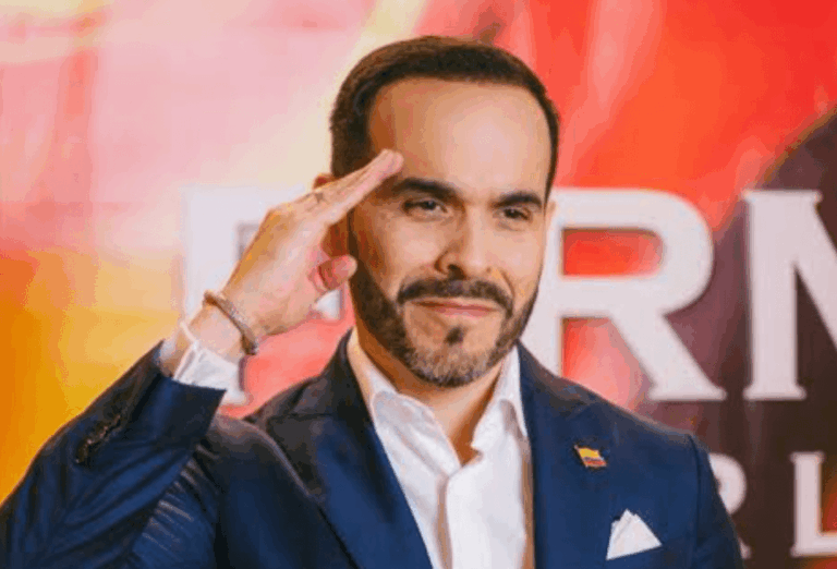 Saludo de De la Espriella: ¿gesto militar o eco fascista?