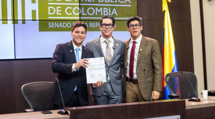 Puerto Colombia, Distrito de tecnología: ¿progreso o más terreno para el clan Torres?