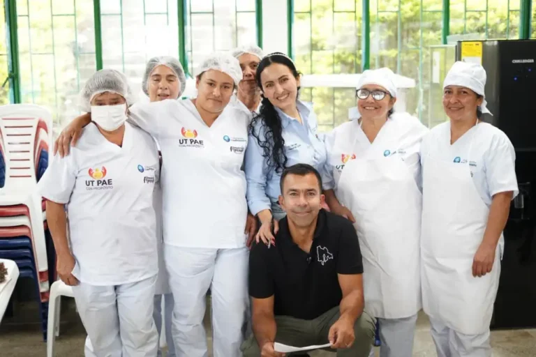 PAE Nuestro: la mentirosa «revolución» que la Gobernación de Cundinamarca pagó para que usted la leyera